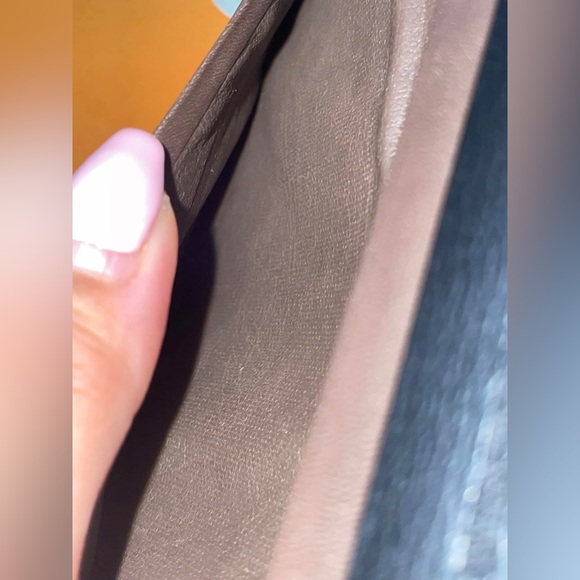 Sold❌Authentic Valentino Garavani Long Leather Wallet🖤UNISEX - Picture 14 of 17